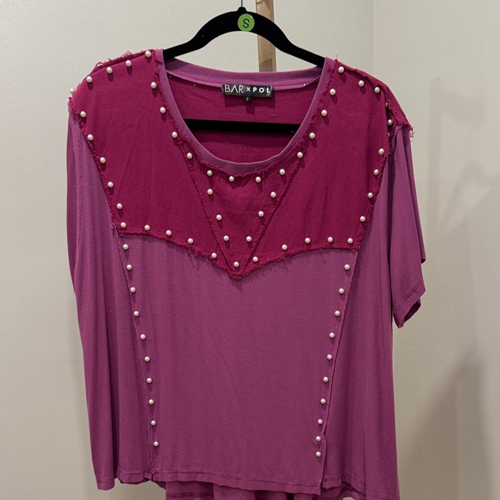 Bar X POL Two-Tone Pink Pearl Embellished Top. Size S Oversized NWOT.